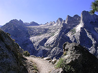 Photograph of the trail above Bearpaw Meadow